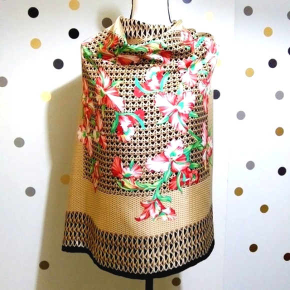 VINTAGE MADE IN KOREA 100% PURE SILK SCARF IRISES PRETTY FLORAL ACCESSORIES - Picture 3 of 8